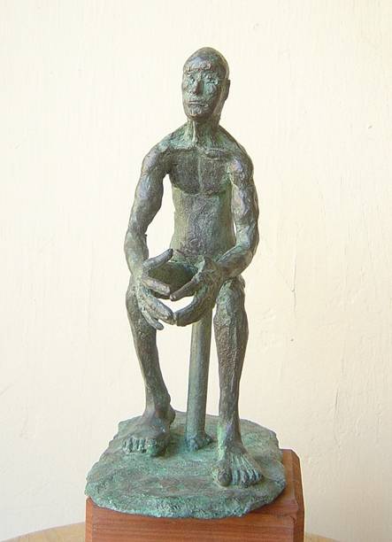 EXPECTANTE - Altura 20 cms - Peso 2,3 Kg